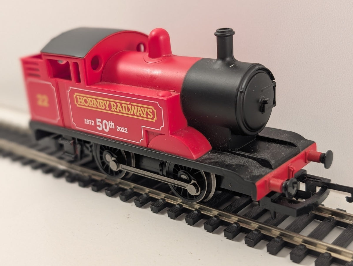 Hornby R30202 Tri-ang 70th Anniversary / Hornby 50th Anniversary 0-4-0 Club Loco