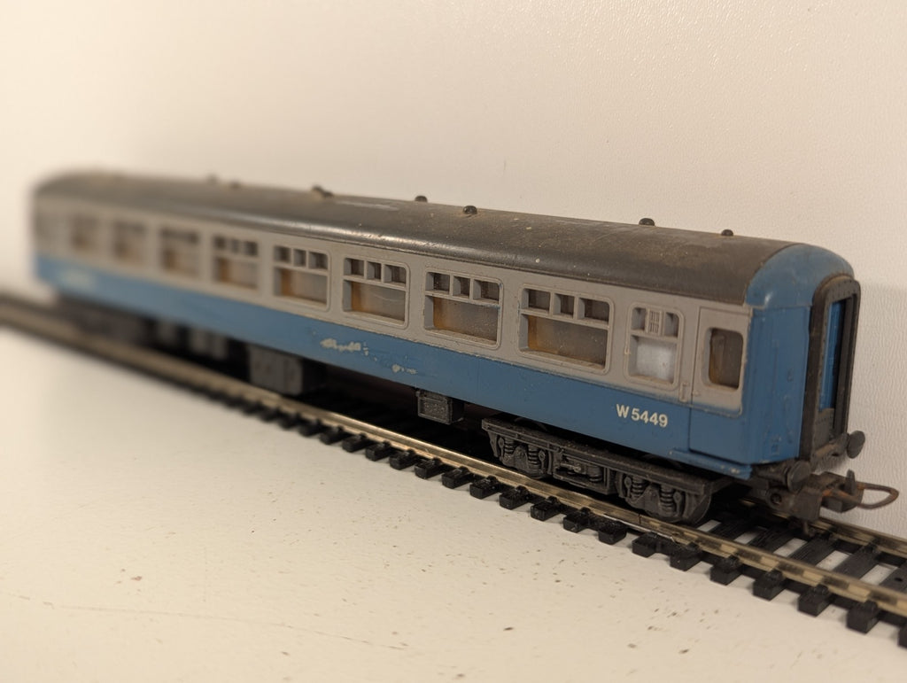 Lima OO Gauge BR Mk2B Tourist Second Open Coach Blue & Grey
