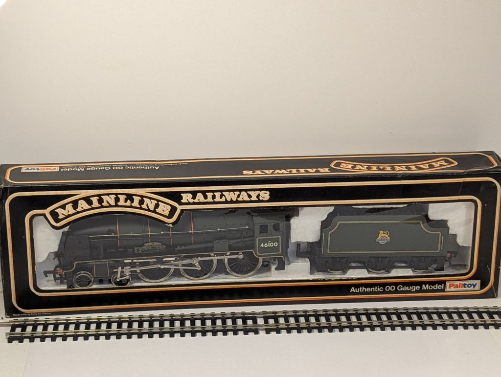 Mainline Railways 37-052 BR Class 7P 46100 Royal Scot Steam Locomotive