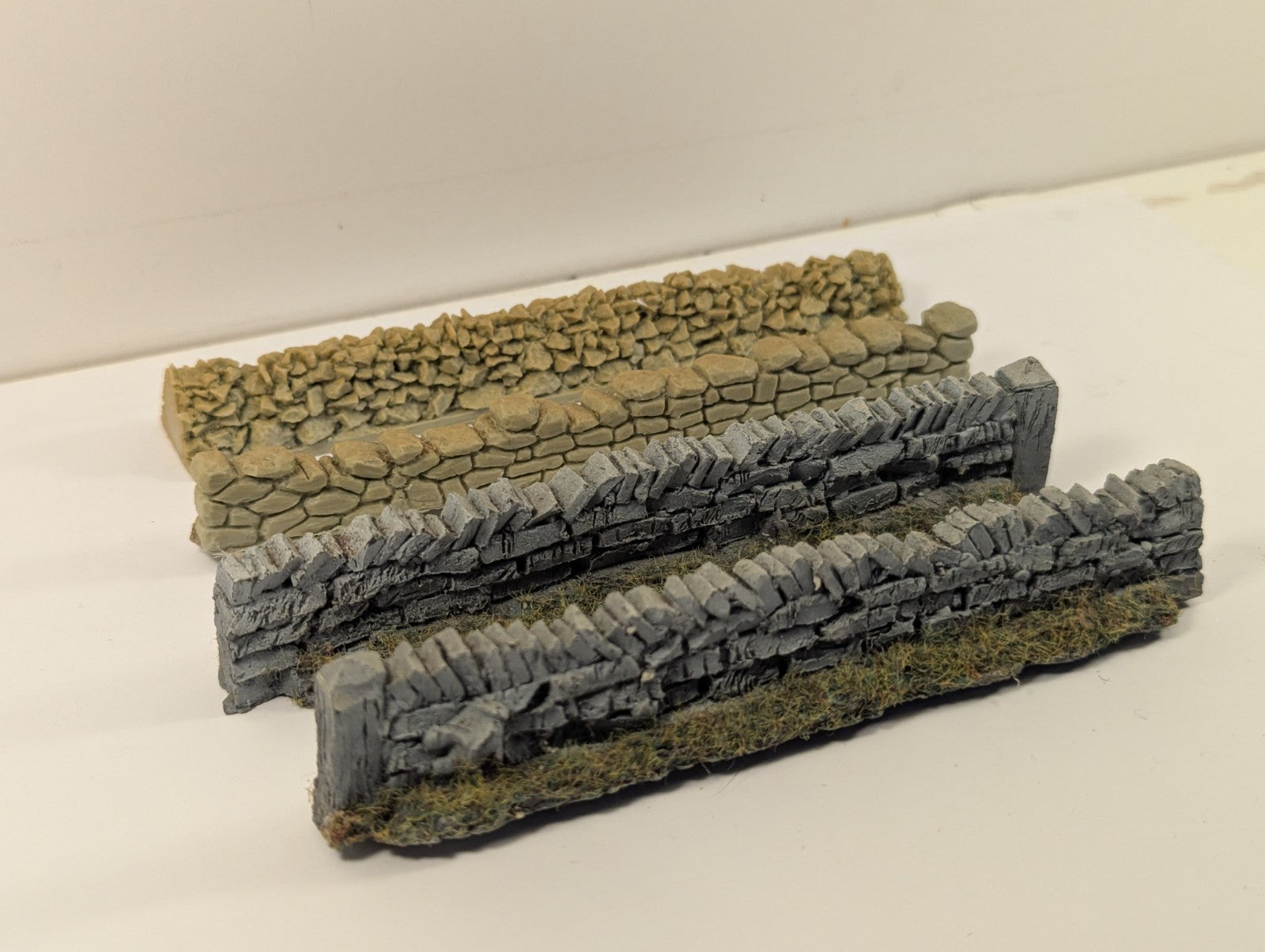 Woodland Scenics Dry Stone Walls Model Railway Scenery - OO Gauge