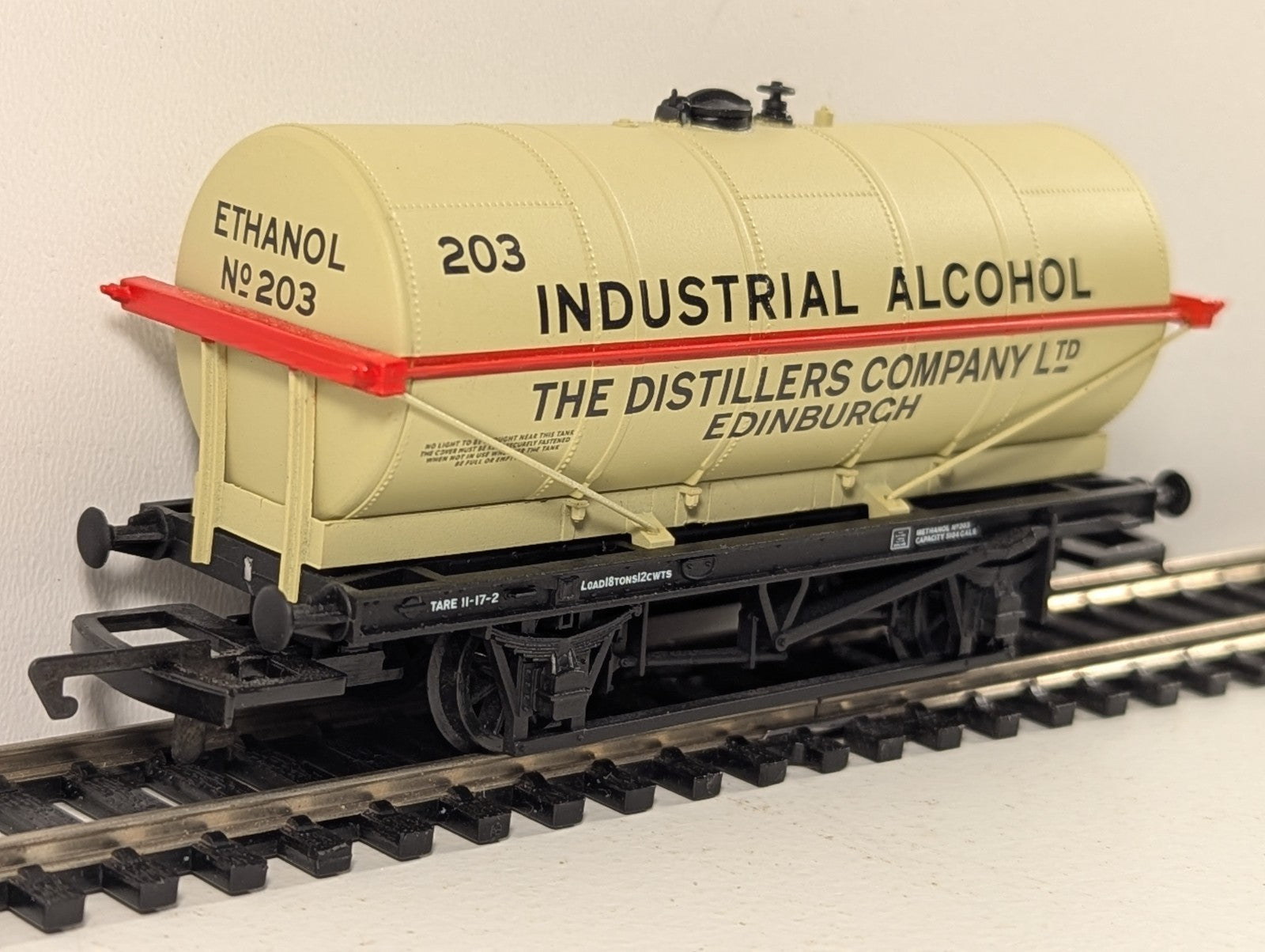 Hornby R6769 20 Ton Tanker “Industrial Alcohol” No.203