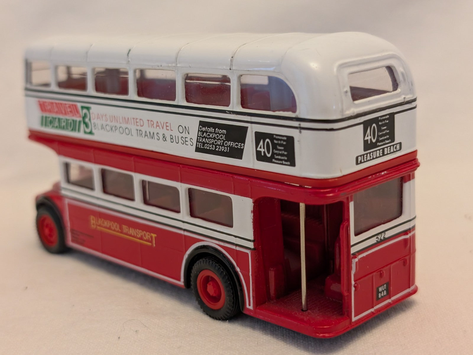 Corgi AEC Routemaster Bus 522 Blackpool Transport