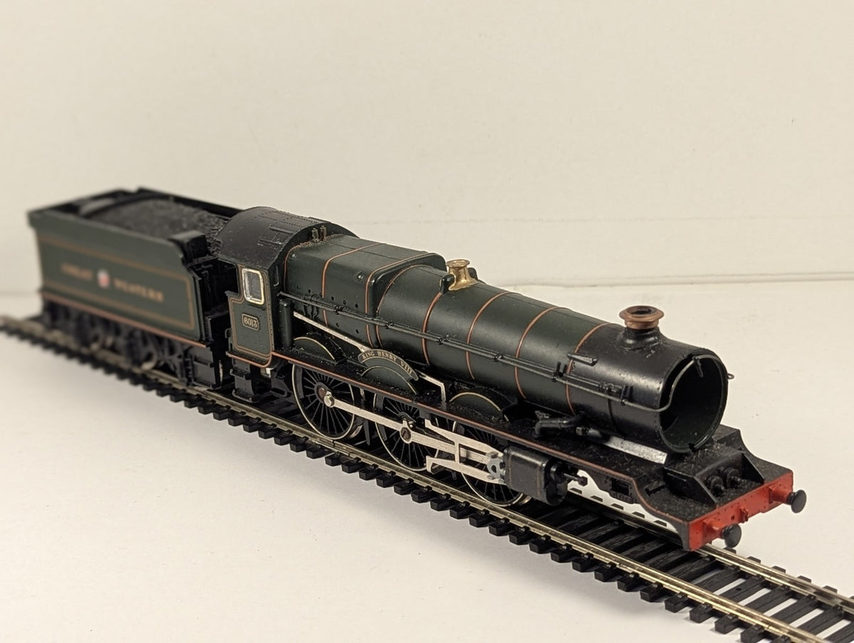 Hornby OO Gauge GWR King Class 4-6-0 'King Henry VIII' Steam Locomotive 6013