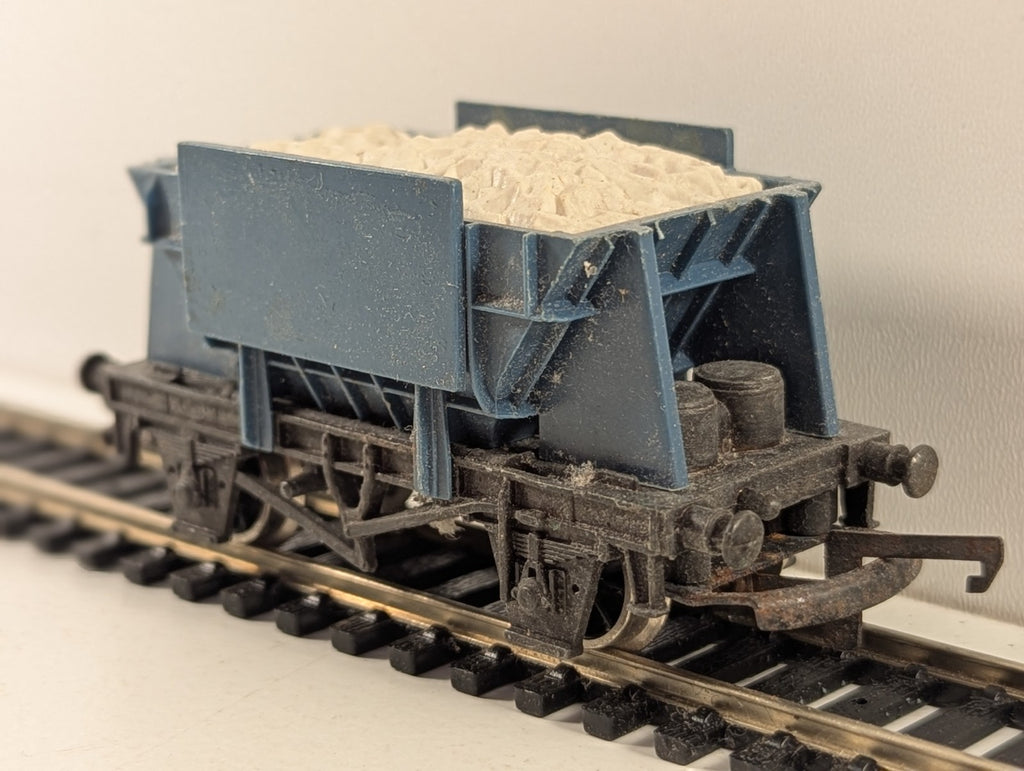 Wrenn 21 Ton Hopper Wagon OO Gauge - Missing Decals