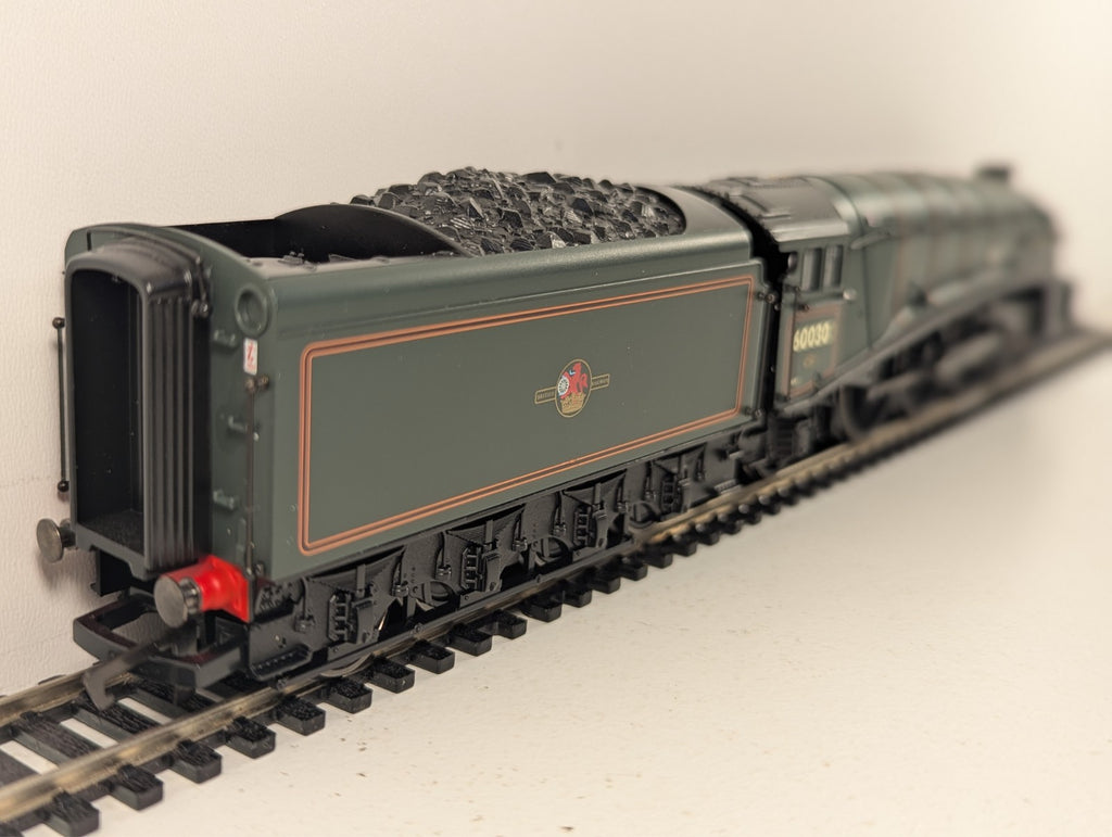 Hornby R2101 British Railways Class A4 4-6-2 "Golden Fleece" Steam Locomotive