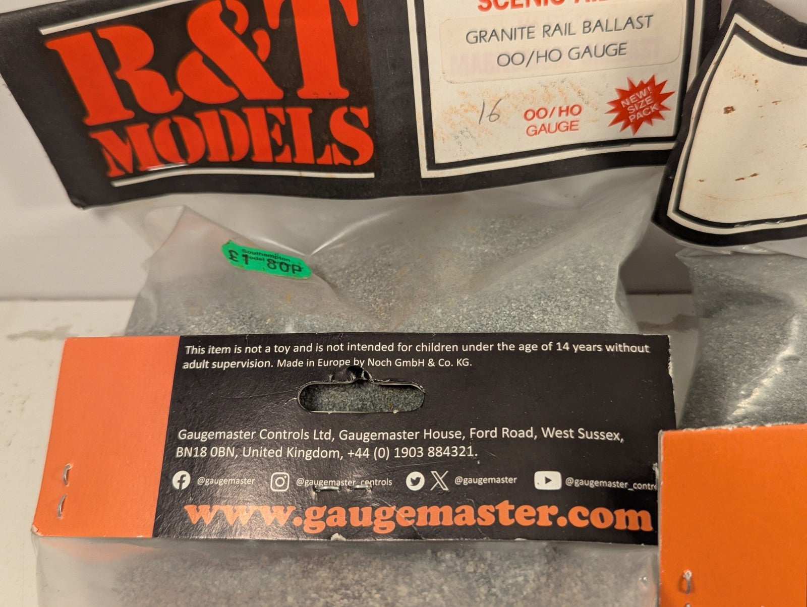 Gaugemaster and R & T Models OO HO Gauge Granite Rail Ballast Packets