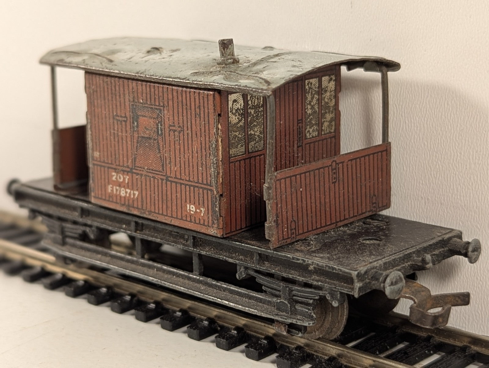 Hornby Dublo BR 20 Ton Goods Brake Van OO Gauge