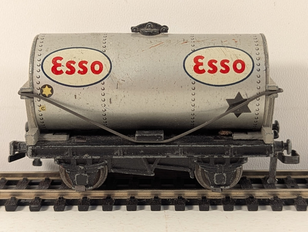 Hornby Dublo Esso Tank Wagon OO Gauge