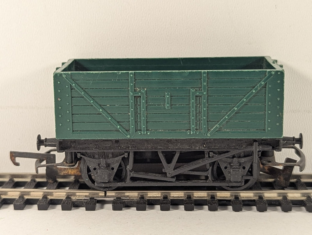 Tri-ang OO Gauge 5-Plank Open Wagon Green R13