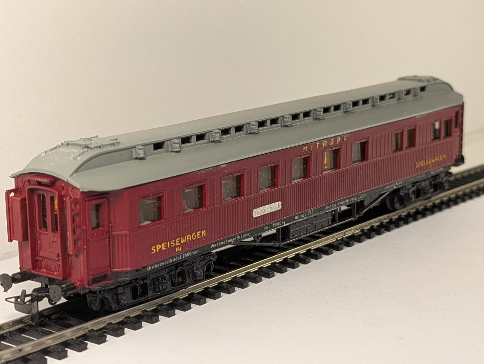 VEB Modellbahnwagen Dresden 426/874 HO Gauge MITROPA Dining Car