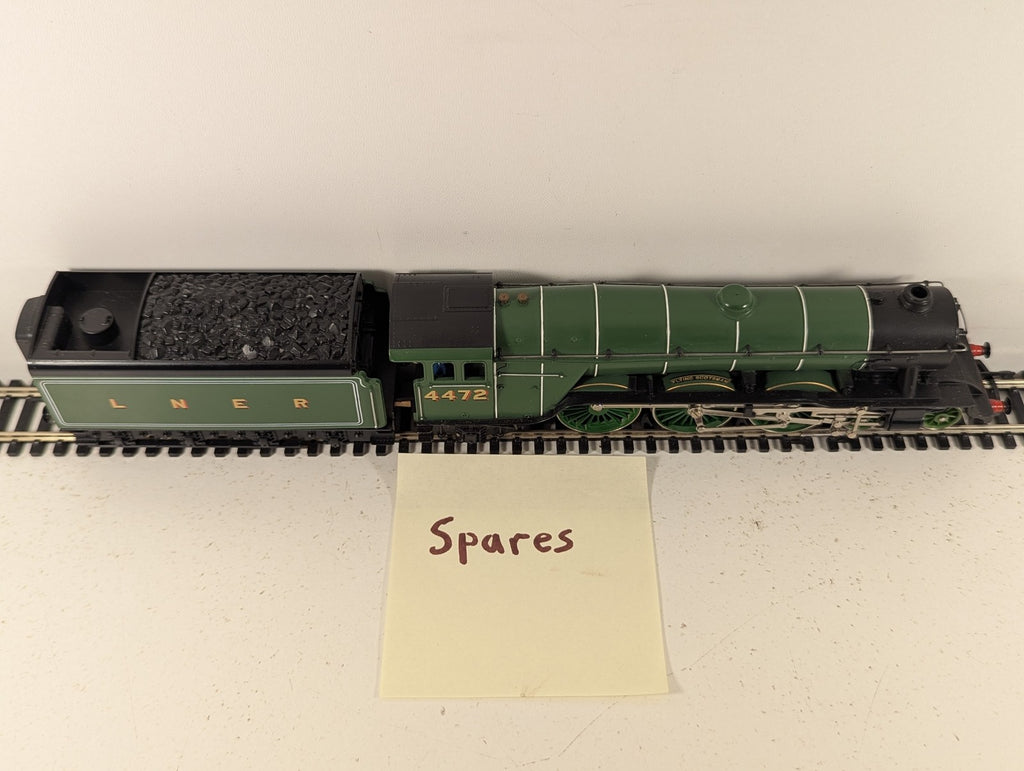 Hornby OO Gauge Flying Scotsman Steam Locomotive 4472 LNER Green