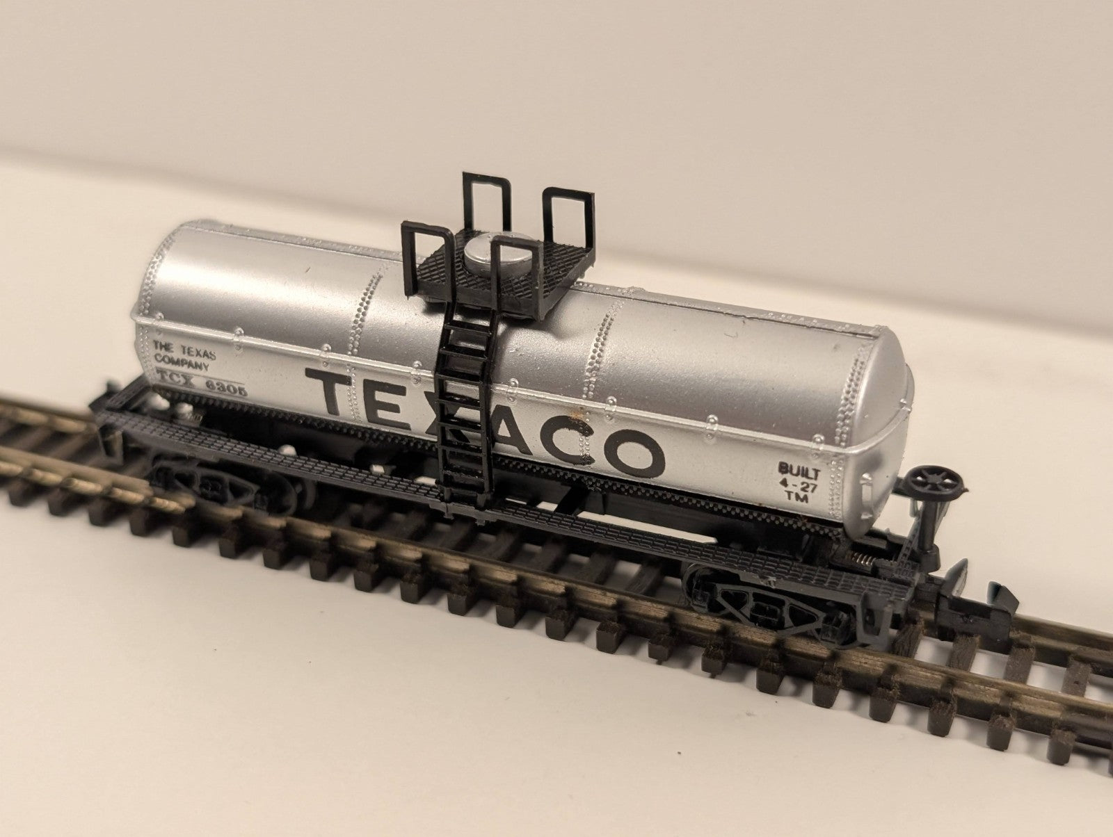 Model Power N Gauge Texaco Tank Car
