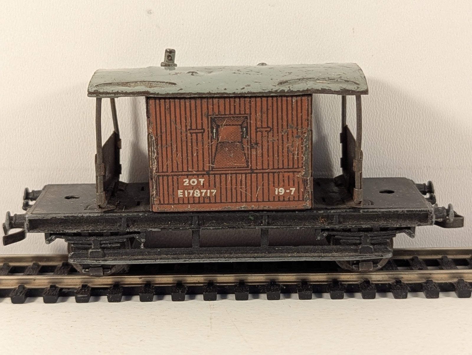 Hornby Dublo BR 20 Ton Goods Brake Van OO Gauge