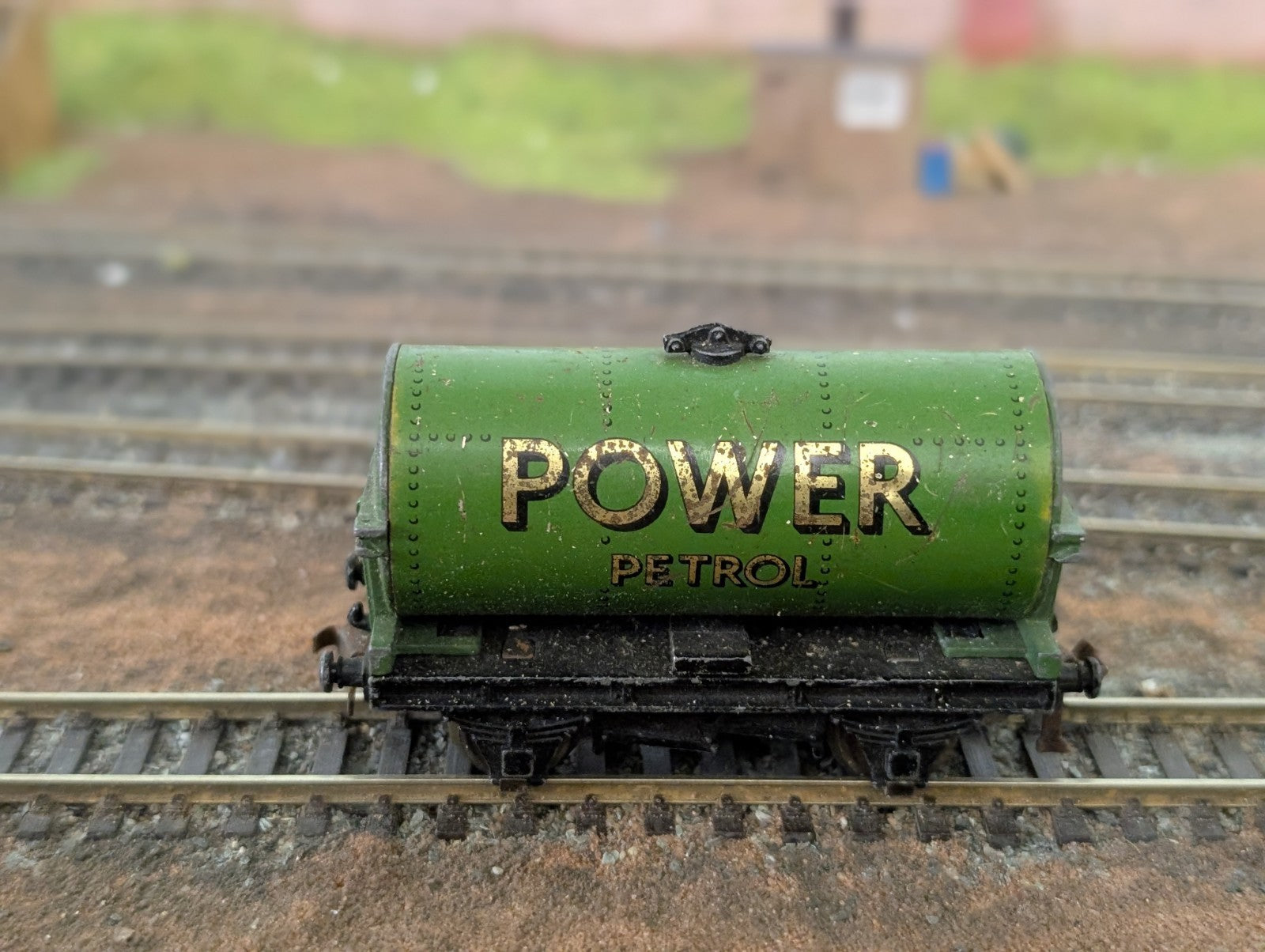 Hornby Dublo 32080 14T Tank Wagon - Power
