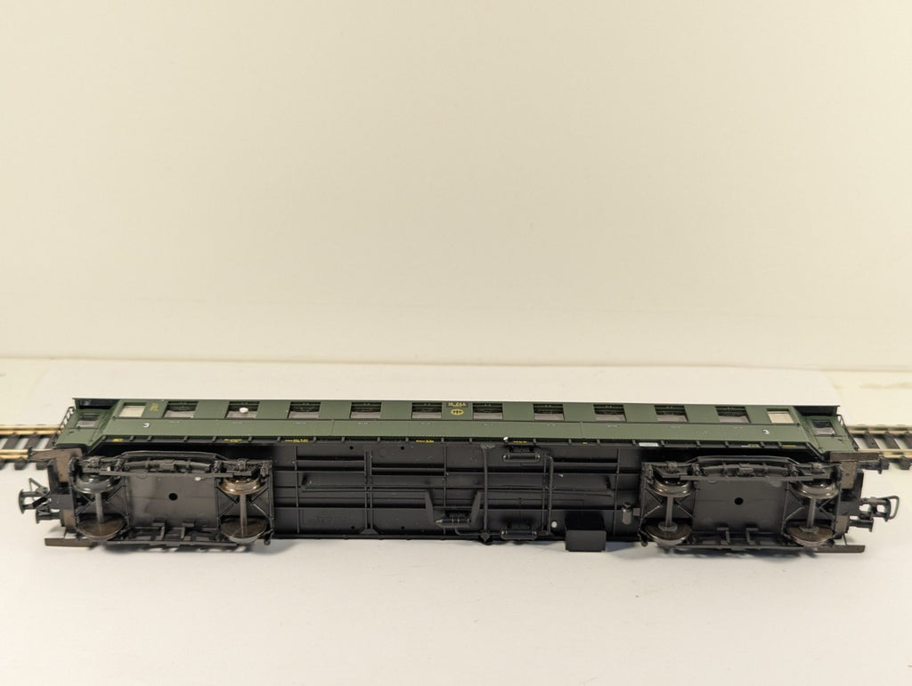 Liliput 84302 HO Gauge Green German Reichsbahn 3rd Class Coach Boxed