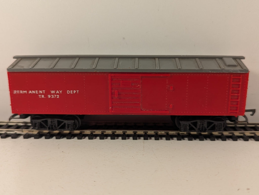 Tri-ang OO Gauge Transcontinental Permanent Way Box Car Goods Wagon