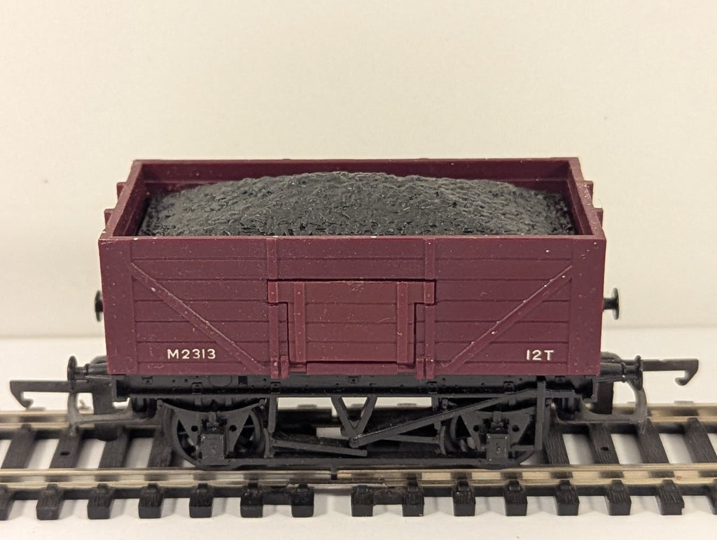 Tri-ang OO Gauge R112 Goods Truck with Drop Doors