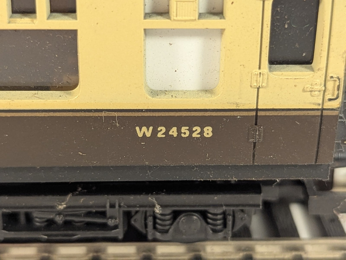 Lima OO Gauge BR Mk1 Brake Composite Coach Passenger Coach W24528