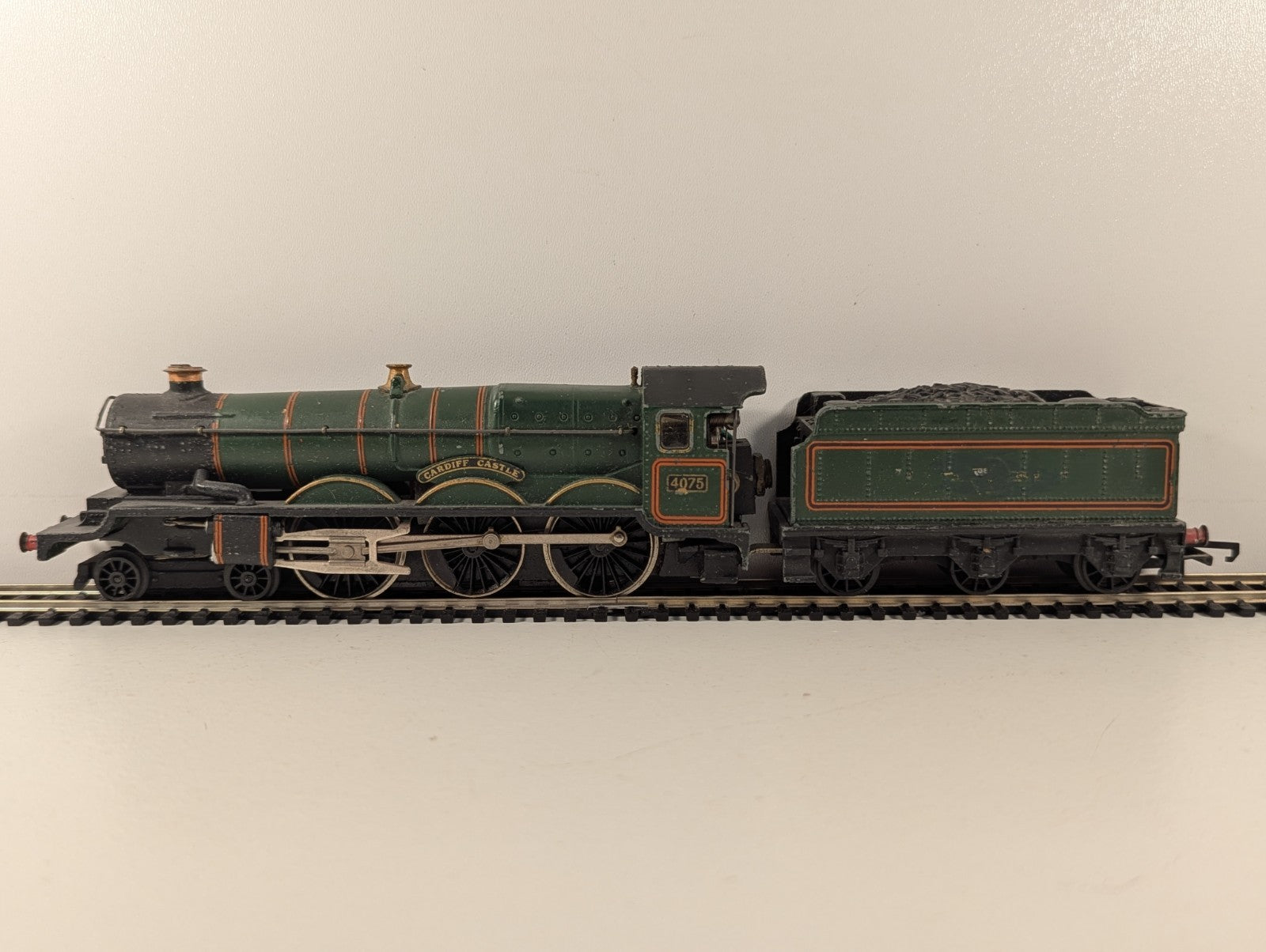 Hornby Dublo 2 Rail Cardiff Castle OO Gauge - Boxed