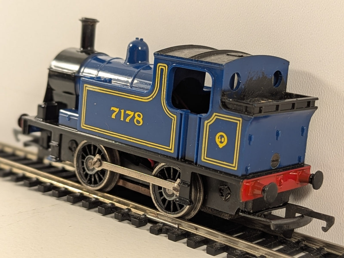 Hornby R255 OO Gauge 0-4-0 Industrial Tank Loco 7178