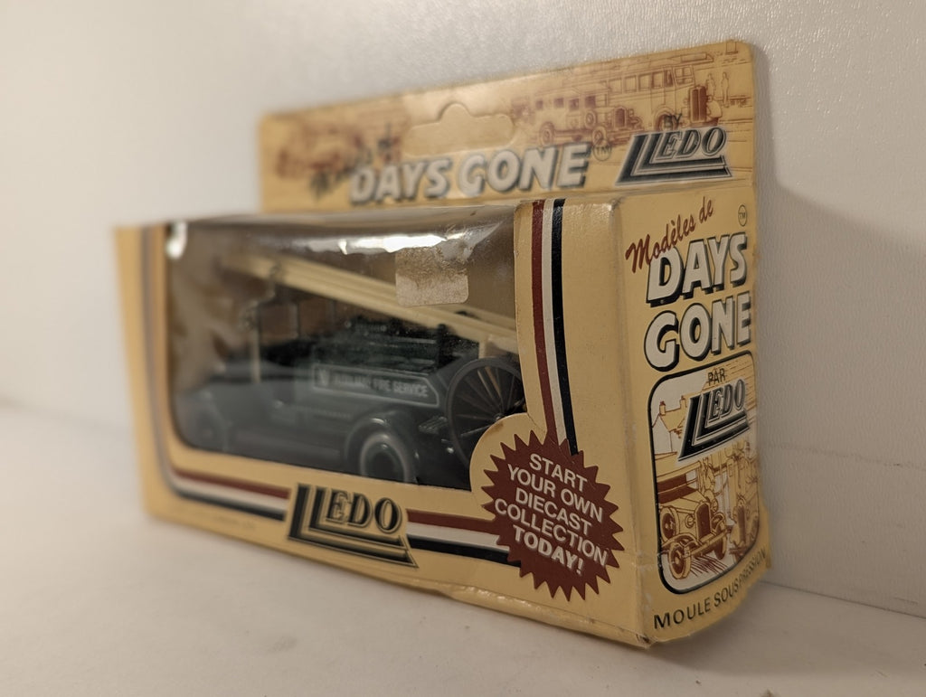 Lledo Dennis Fire Engine Die-cast Model Auxiliary Fire Service DG12