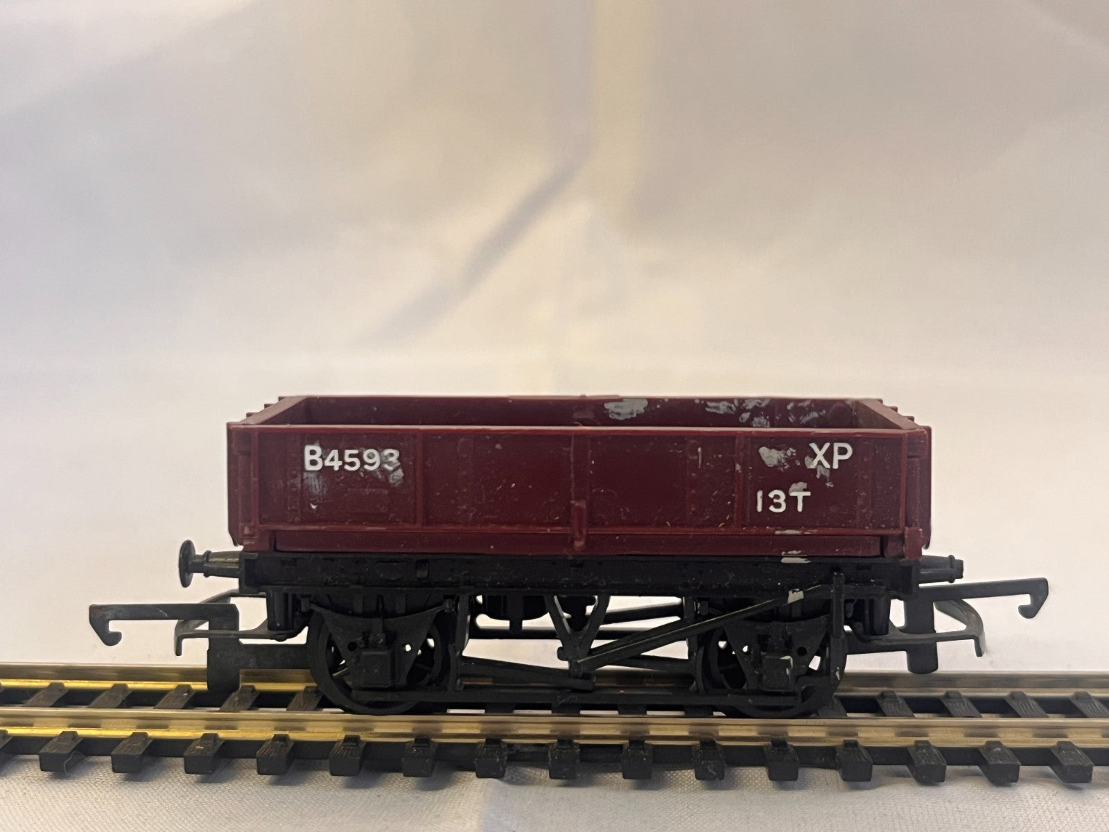 Tri-ang Hornby OO Gauge R113 Maroon Dropside Goods Wagon