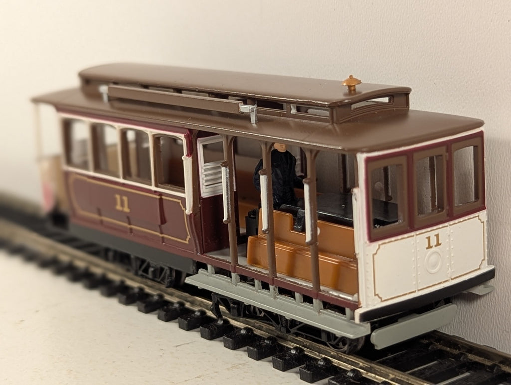 Bachmann HO Scale Cable Car 11 Red 60530 - Boxed