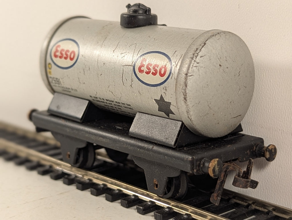 Hornby Dublo OO Gauge D1 Esso Petrol Tank Wagon 2591 Esso Silver