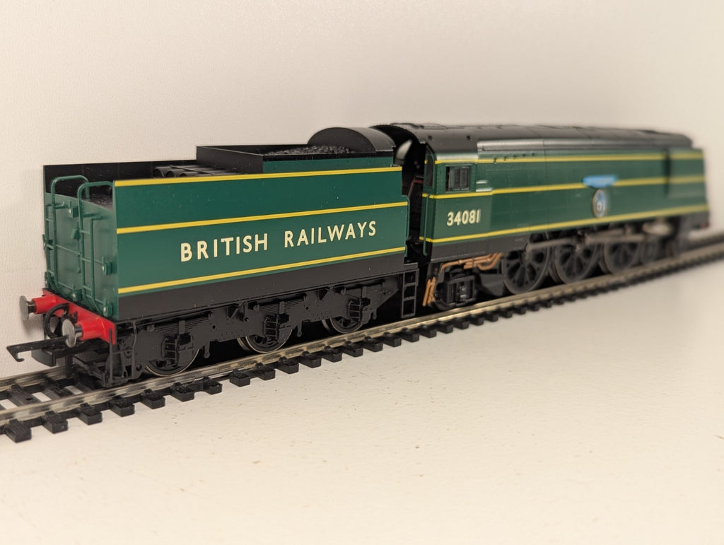 Hornby R2220 Battle of Britain Class Steam Locomotive