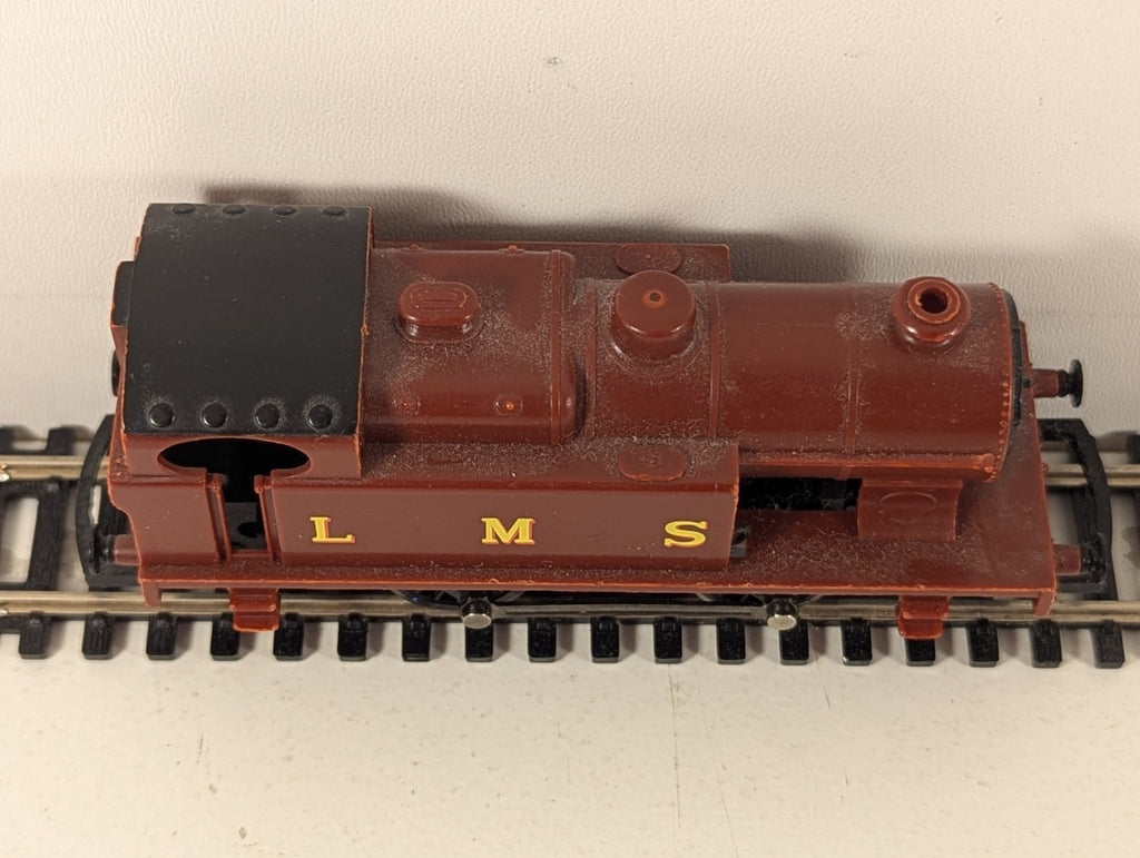 Hornby R1031 LMS 0-4-0 Shunter Steam Locomotive OO Gauge