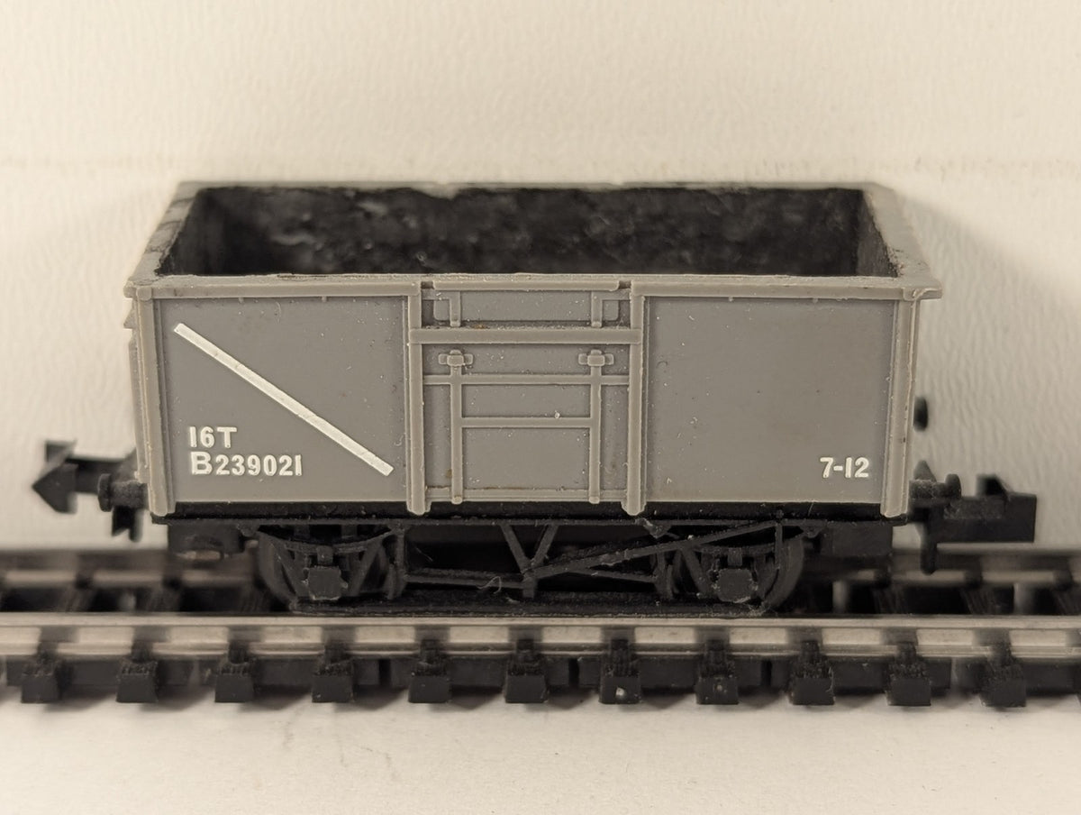 Minitrix N Gauge 16 Ton Mineral Wagon B239021 BR Grey