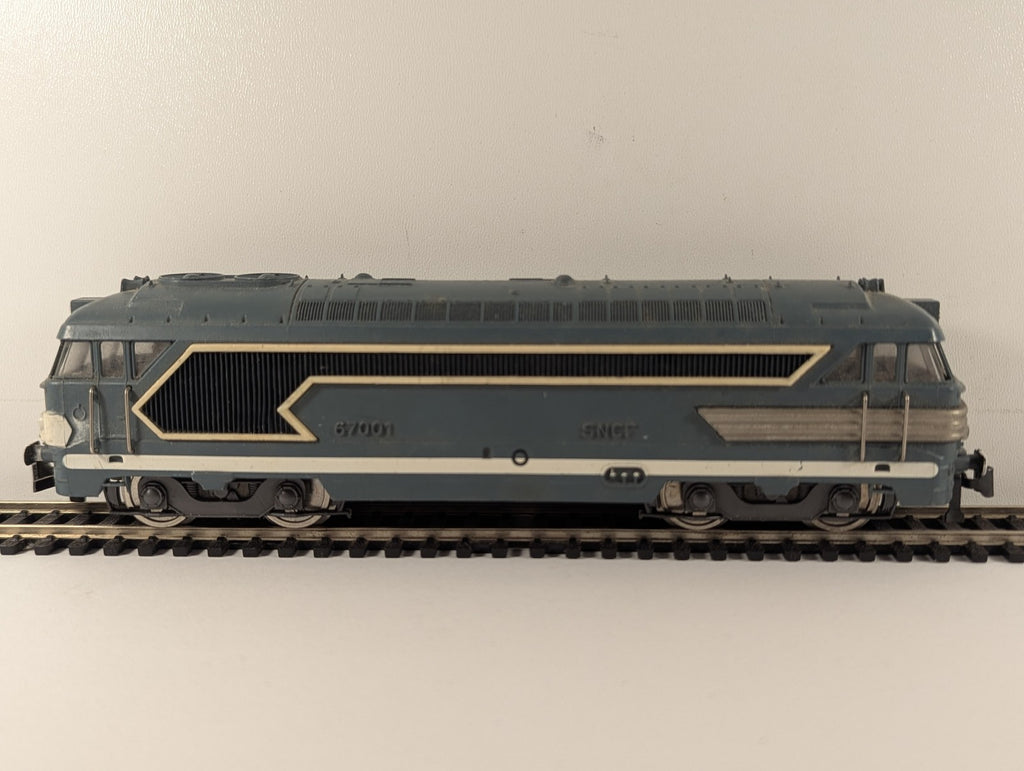 Lima HO Gauge SNCF Class BB 67000 Diesel Locomotive 67001 SNCF Blue