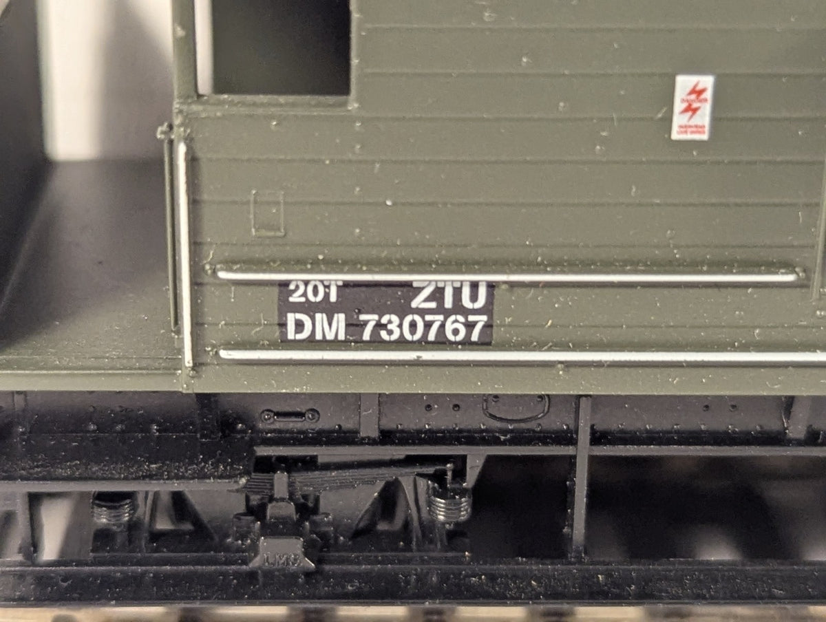 Hornby OO Gauge BR 20 Ton Brake Van DM 730767 BR Olive Green R6244