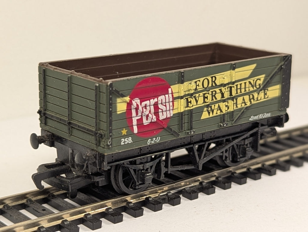 Mainline OO Gauge Persil 7 Plank Open Wagon