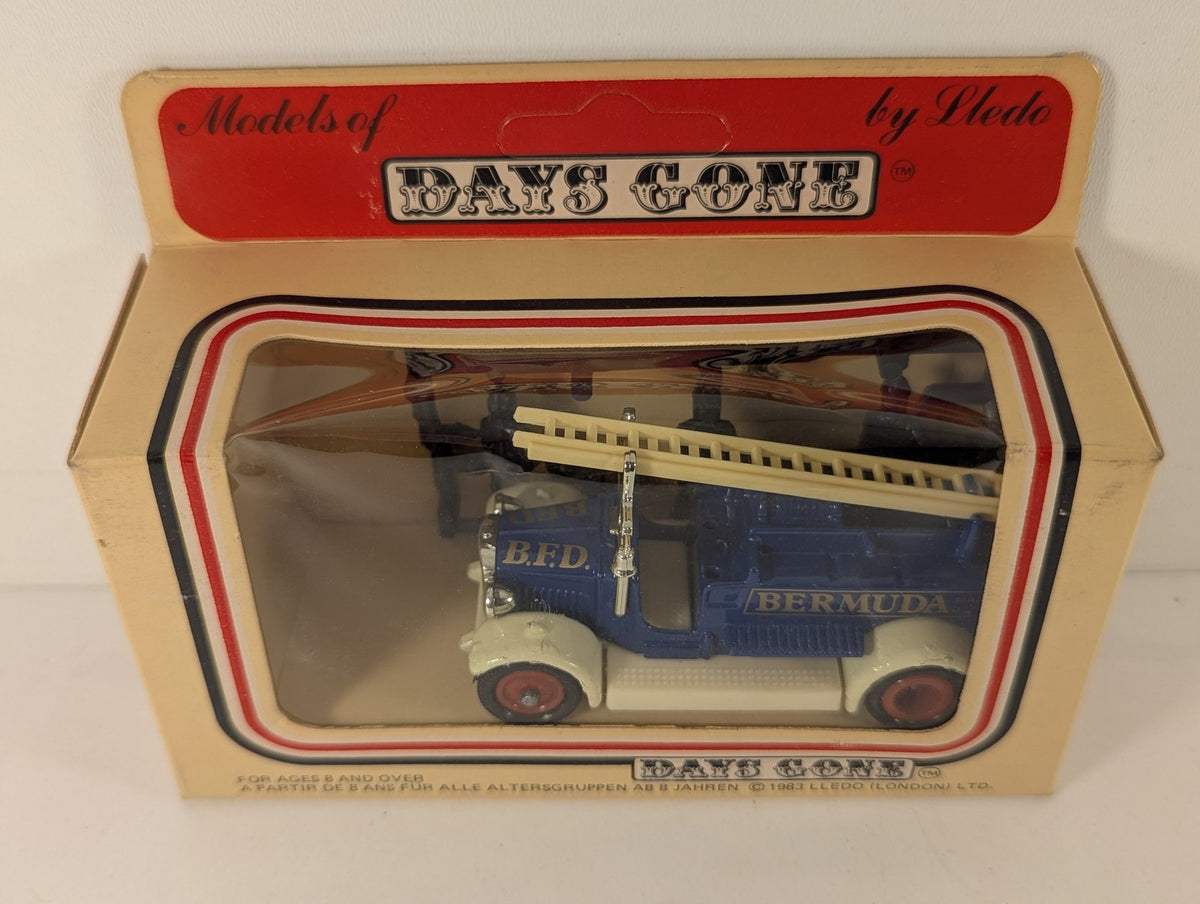 Lledo Days Gone 1934 Dennis Fire Engine Die-cast Vehicle Bermuda Fire Dept 12