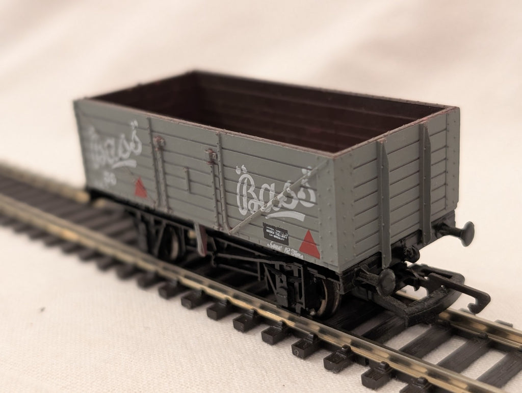 Dapol OO Gauge B171 Bass 7 Plank Wagon