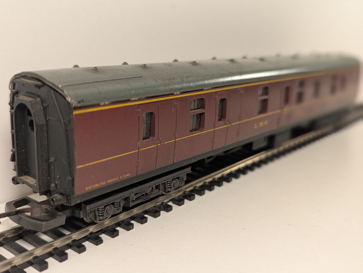 Lima OO Gauge BR Mk1 Restaurant Buffet Coach – Maroon