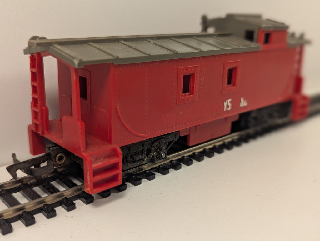 Tri-ang Hornby R115 OO/HO Scale Red Caboose