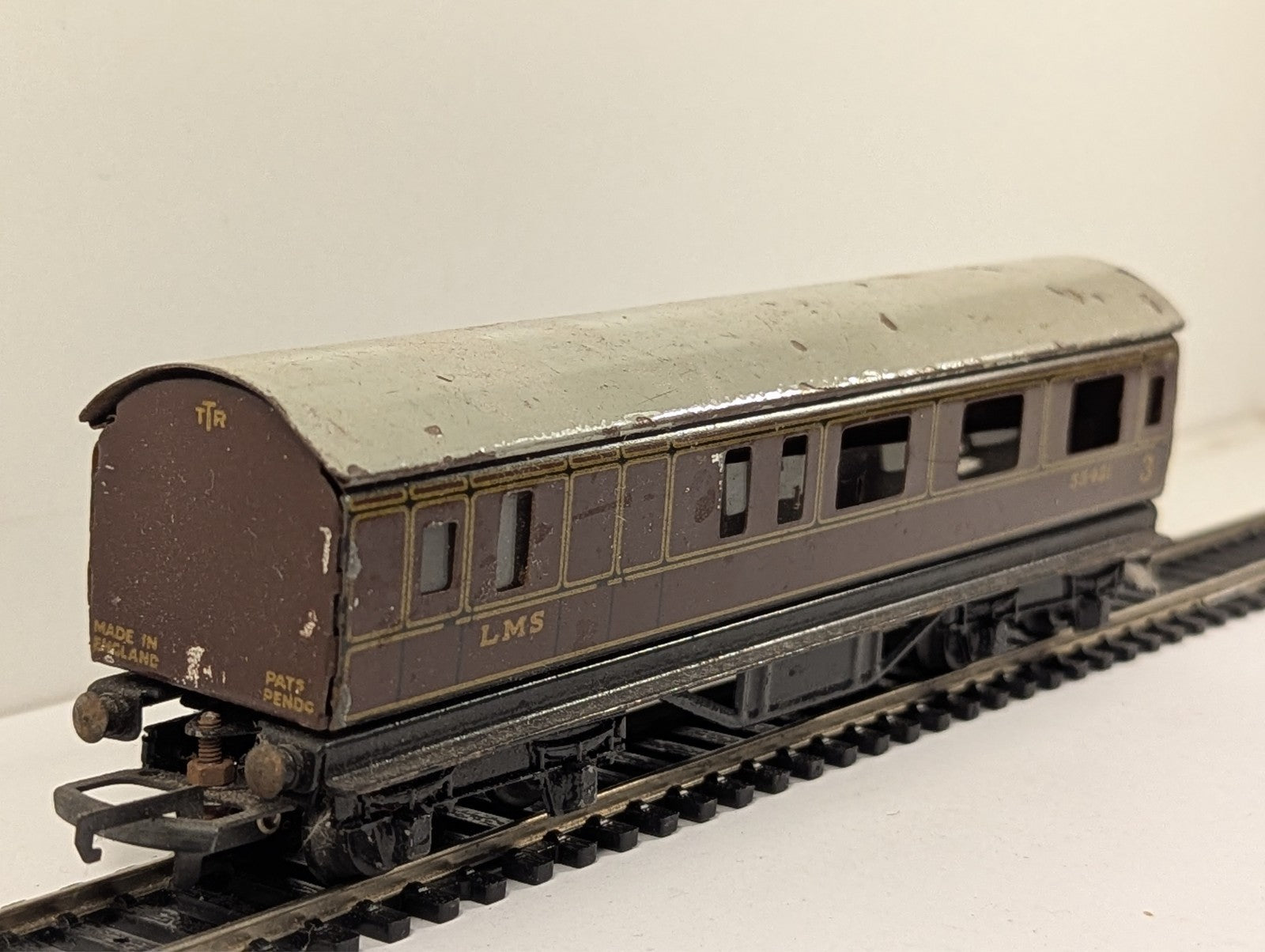 Trix OO Gauge LMS 3rd Class Brake Coach