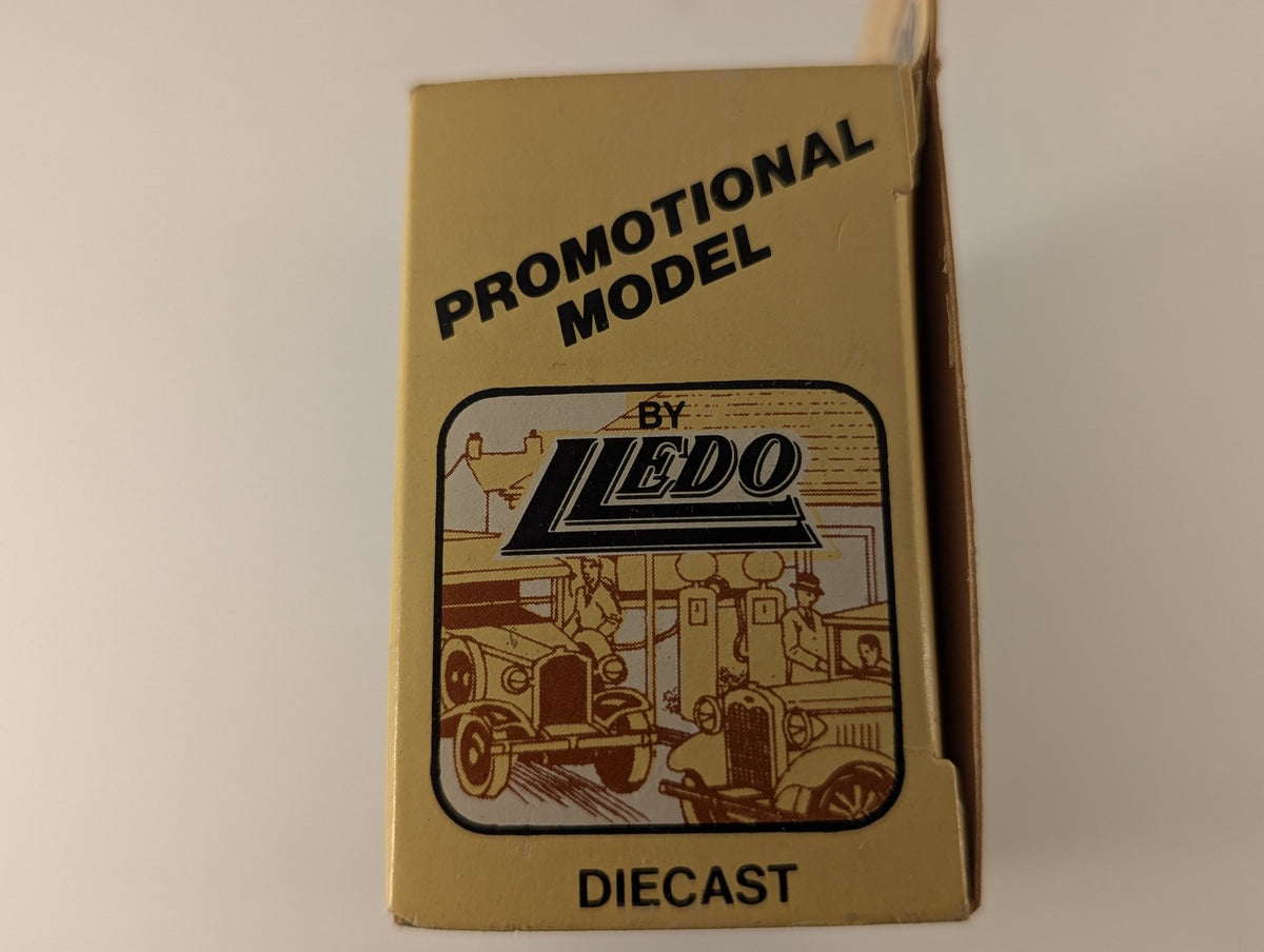 Lledo Promotional Model Coach Die-cast Model Coach Pink - Töff Essen