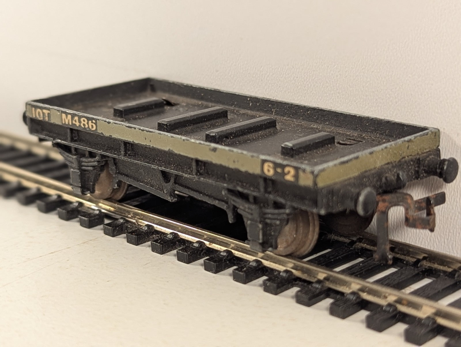 Hornby Dublo OO Gauge D1 Low Sided Wagon Wagons M486 BR Grey