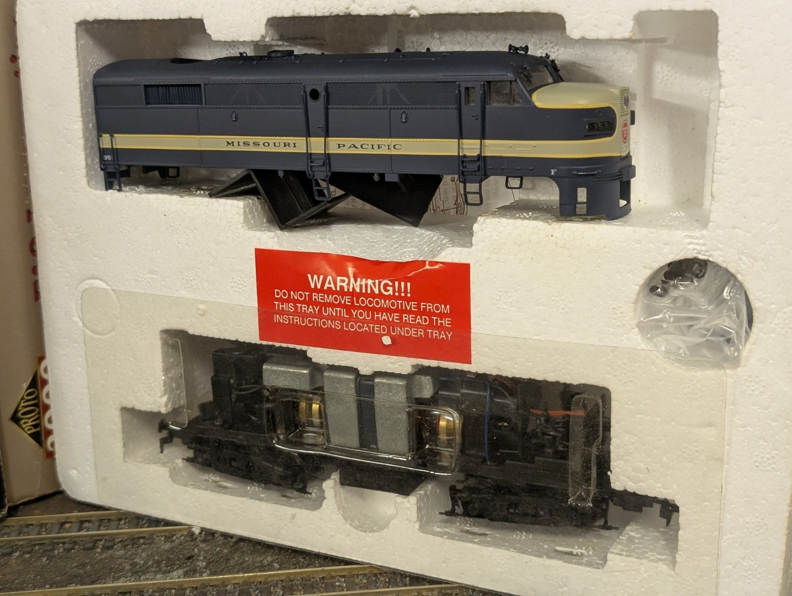 Proto 2000 8369 HO Gauge Alco FA2 Diesel Locomotive Missouri Pacific No. 353