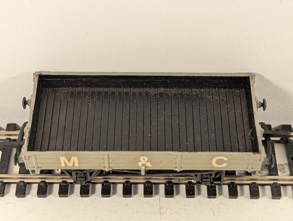 Mainline OO Gauge 5-Plank Open Wagon Goods Wagon M&C Grey 37-143