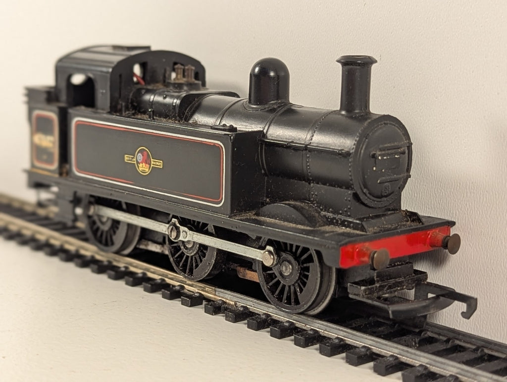 Tri-ang R52 OO Gauge BR Class 3F 0-6-0T Tank Locomotive