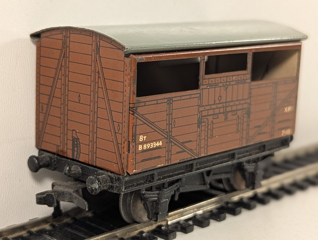 Hornby Dublo 8T Cattle Wagon OO Gauge