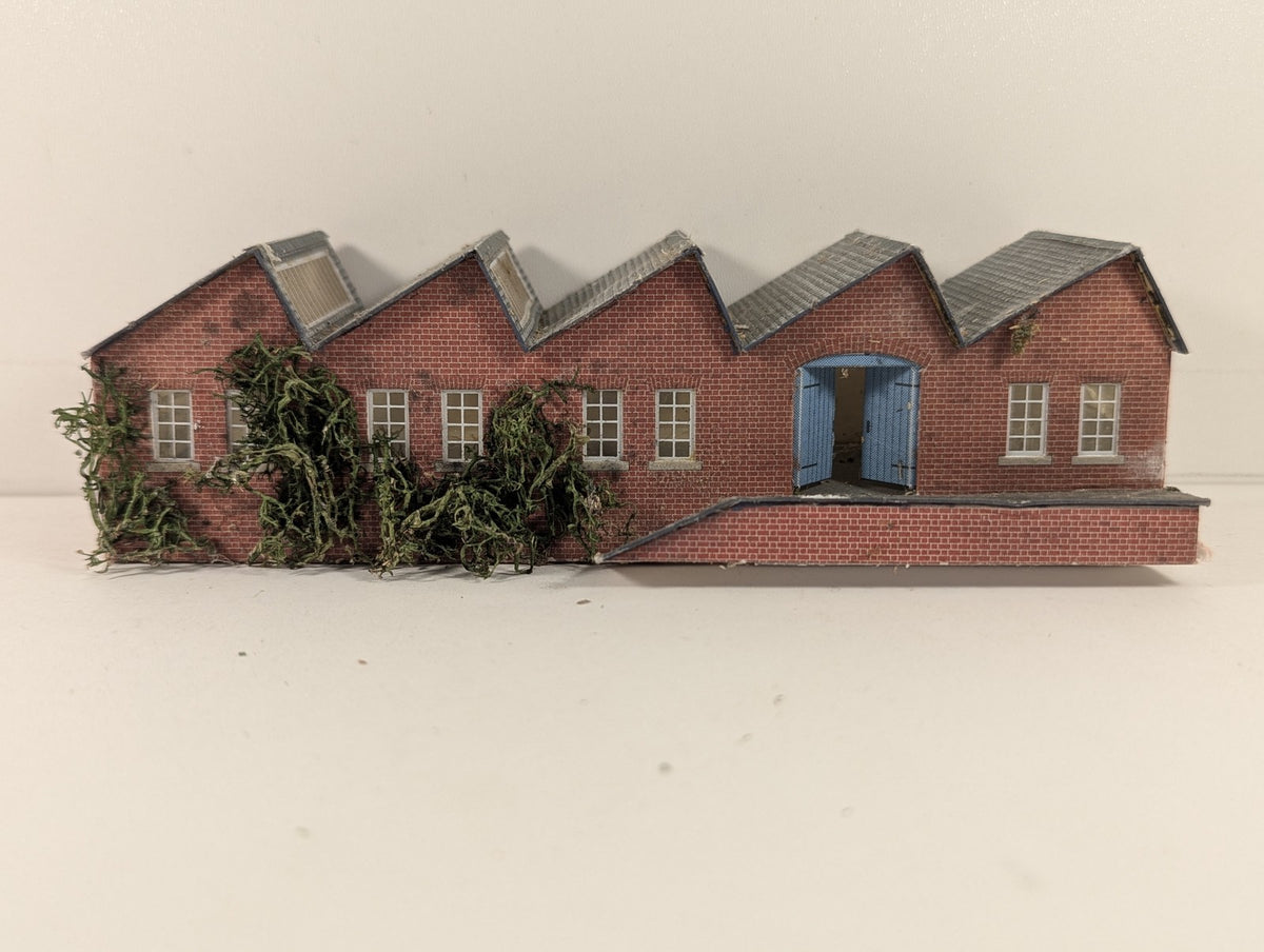 Metcalfe N Gauge Red Brick Factory Building