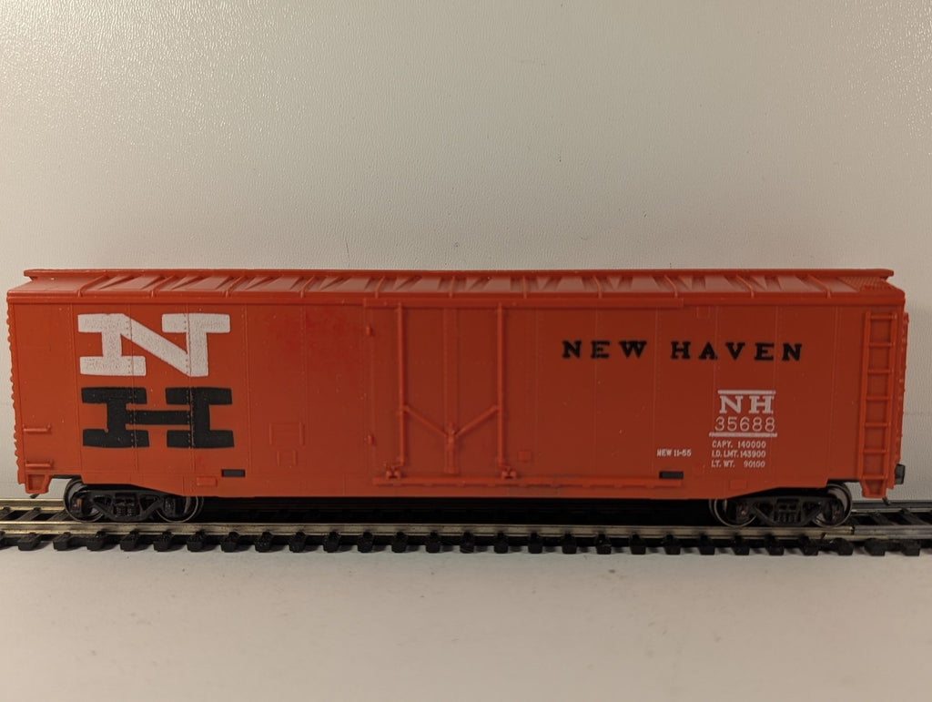 Bachmann HO Gauge New Haven 40ft Steel Boxcar 35688
