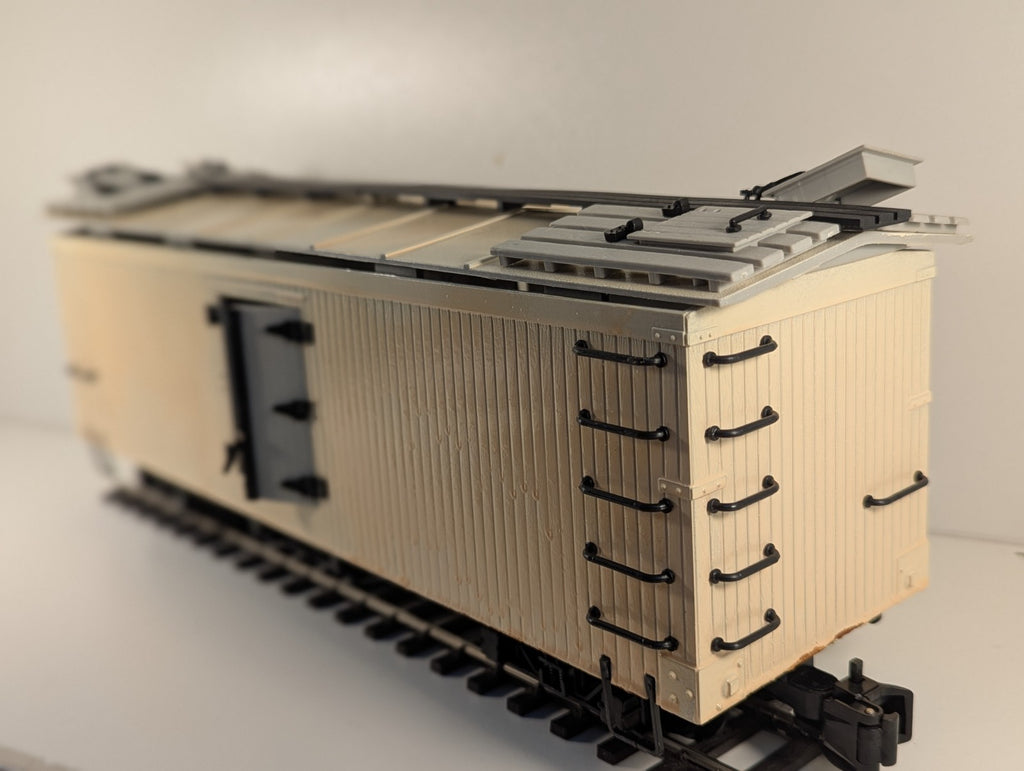Bachmann G Scale Refrigerator Wagon – Wrong Box