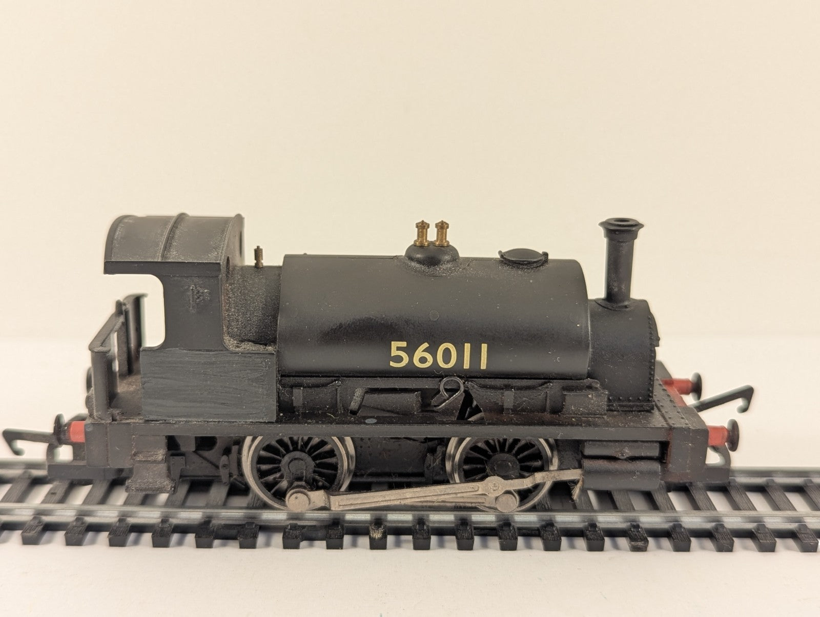 Hornby R3292 OO Gauge Class 0F Pug Collectors Club Poor Runner