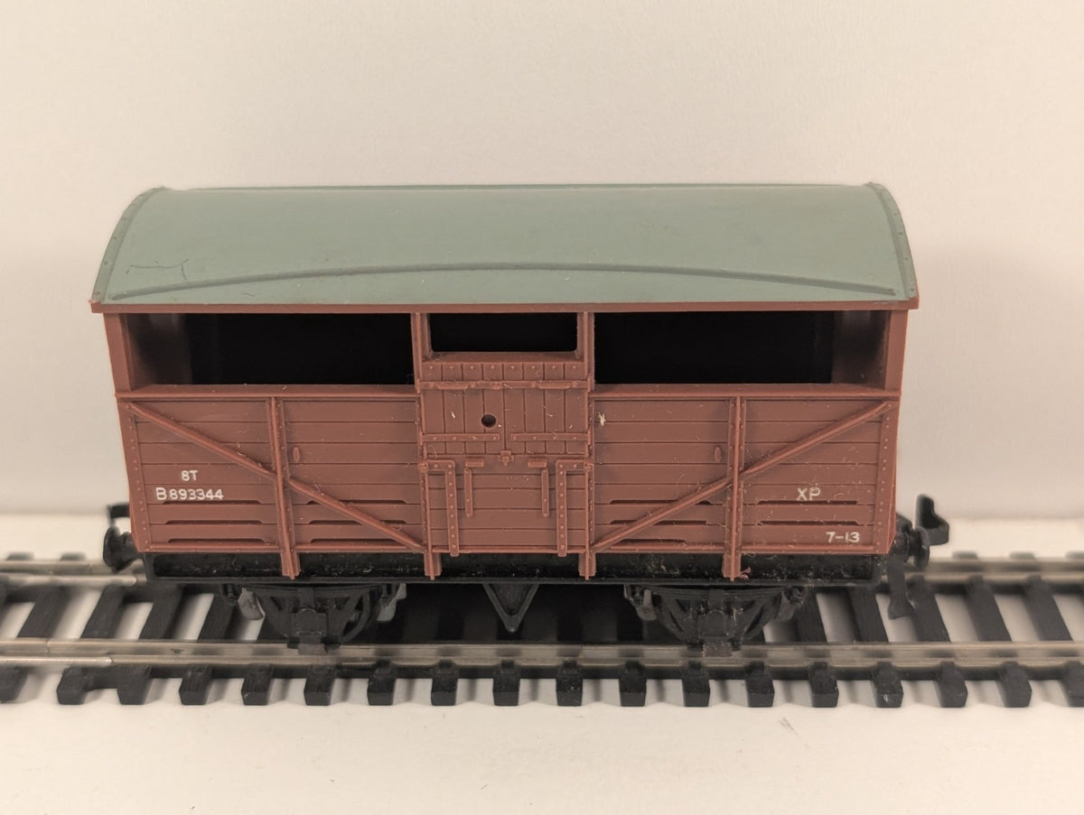 Hornby Dublo 8 Ton Cattle Wagon B893344 in BR Brown